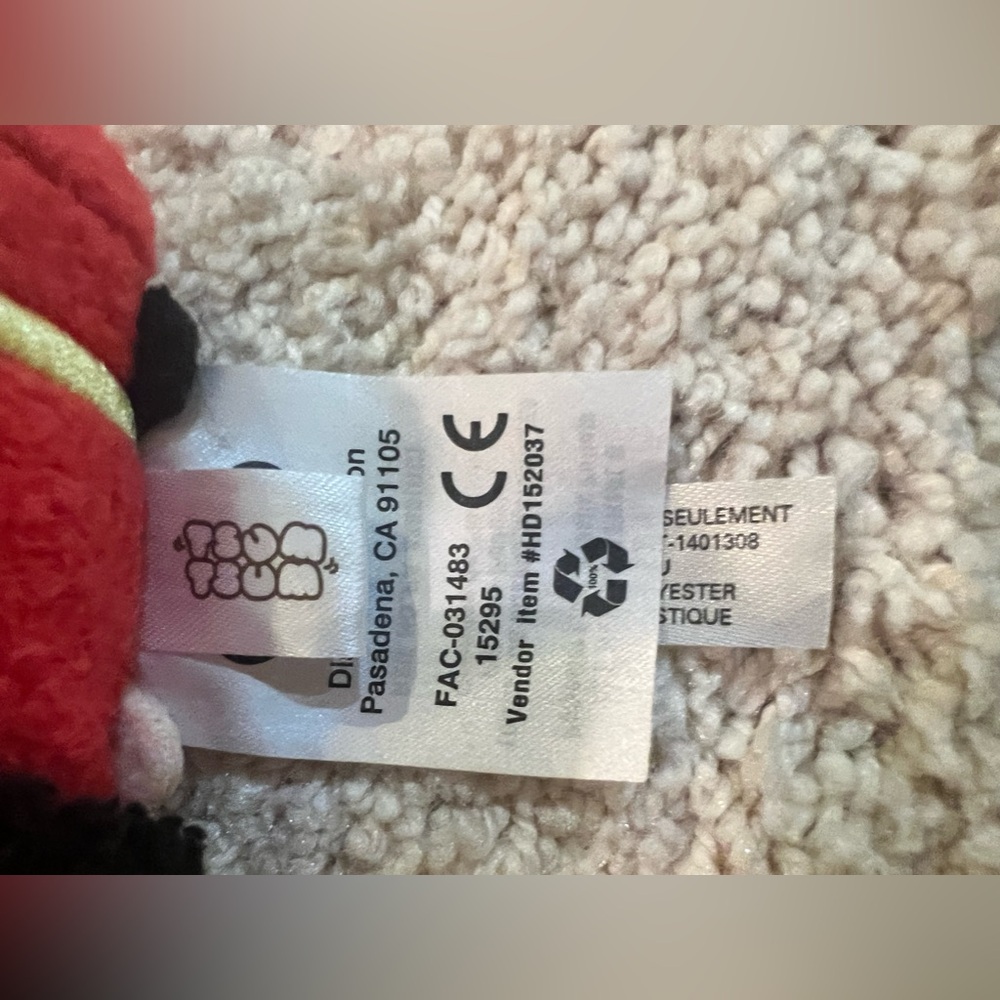 Disney Peter Pan and Captain Hook Tsum Tsums - Picture 6 of 7